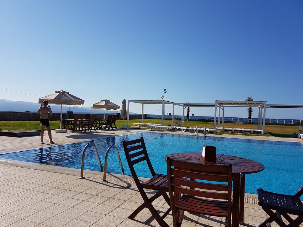 Aphrodite Beachfront Penthouse Apartment Ghaziveran Exterior photo